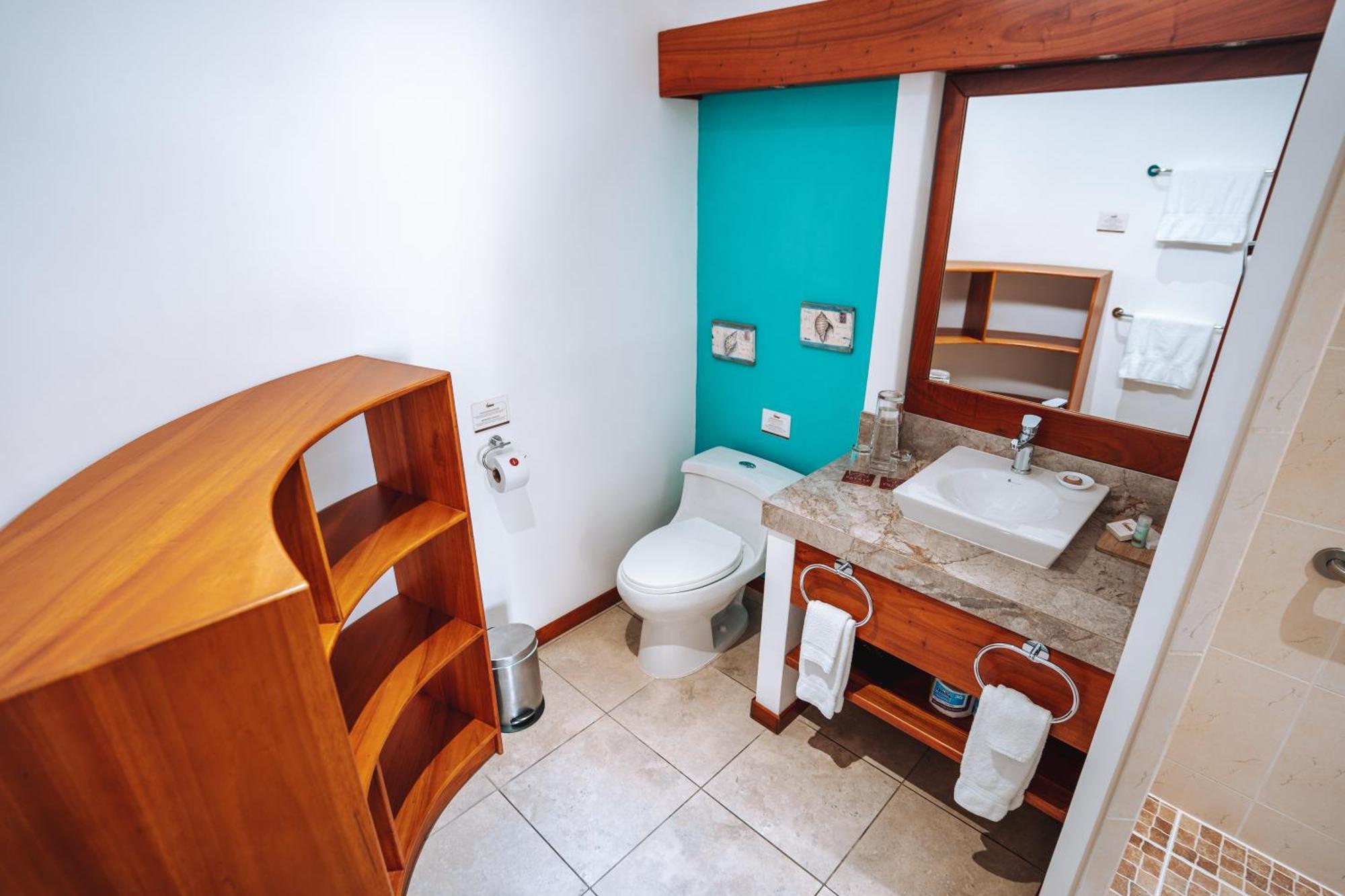 Hotel Cucuve Puerto Ayora  Buitenkant foto