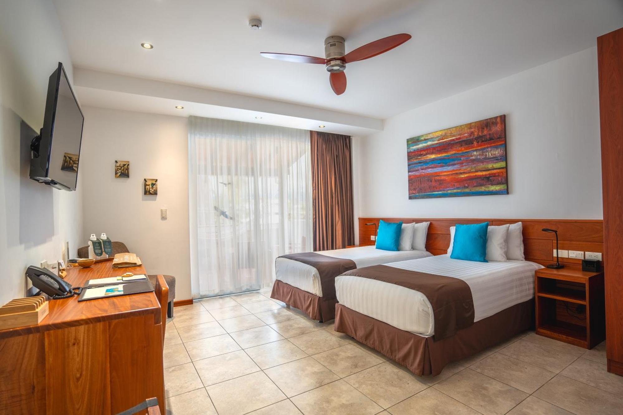 Hotel Cucuve Puerto Ayora  Buitenkant foto