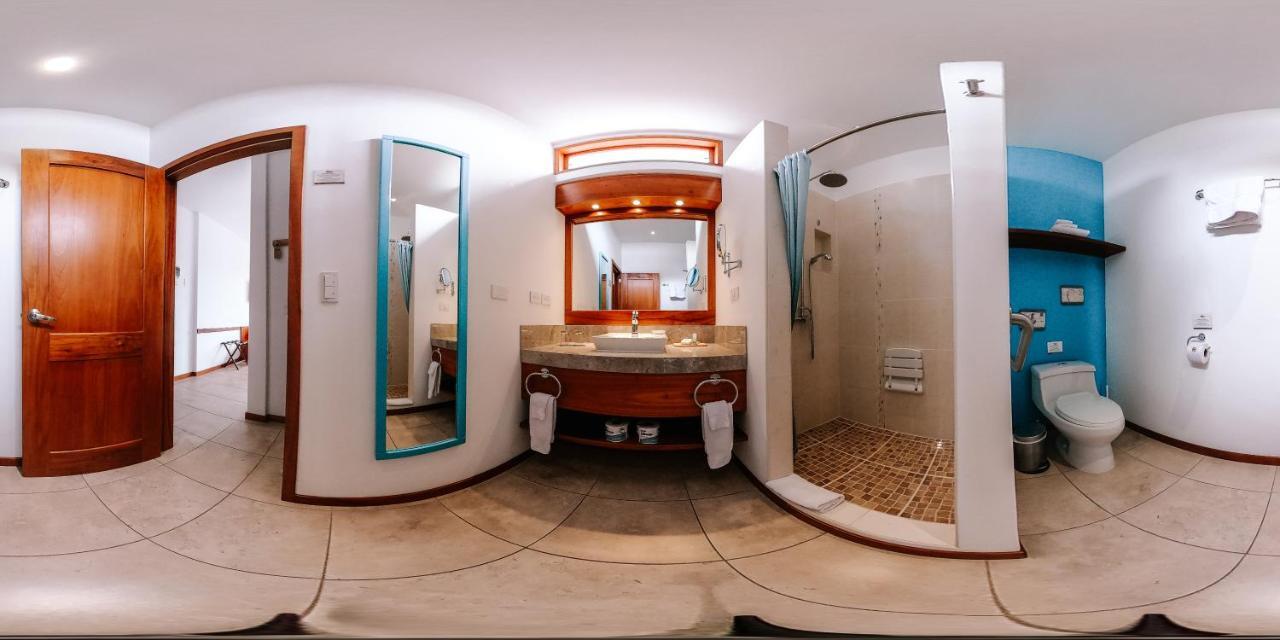 Hotel Cucuve Puerto Ayora  Buitenkant foto