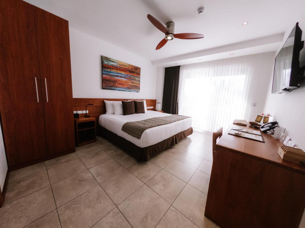 Hotel Cucuve Puerto Ayora  Buitenkant foto